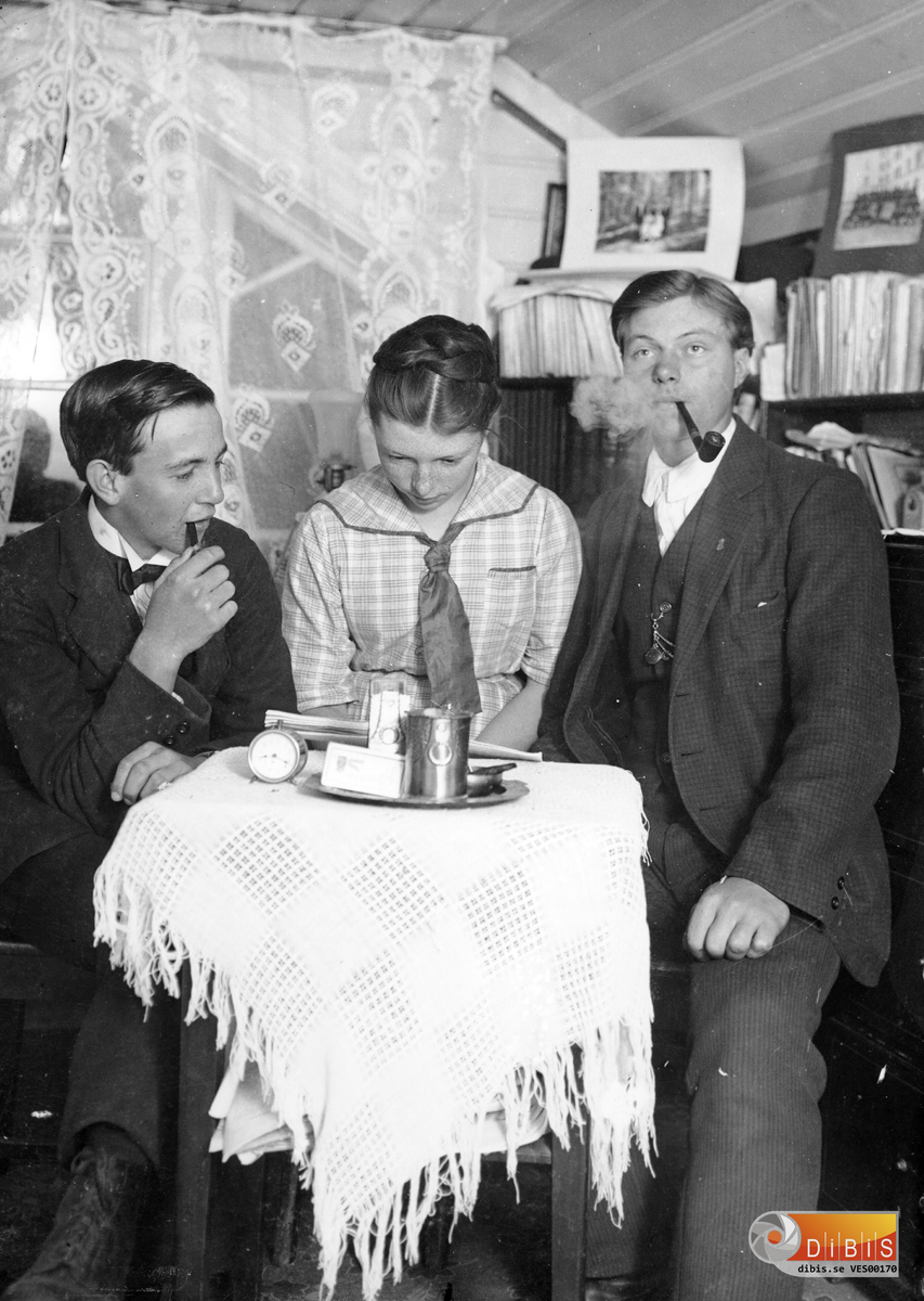 Från vänster: Ragnar Malmgren, Elsa Sandkvist och Elis Sandkvist.