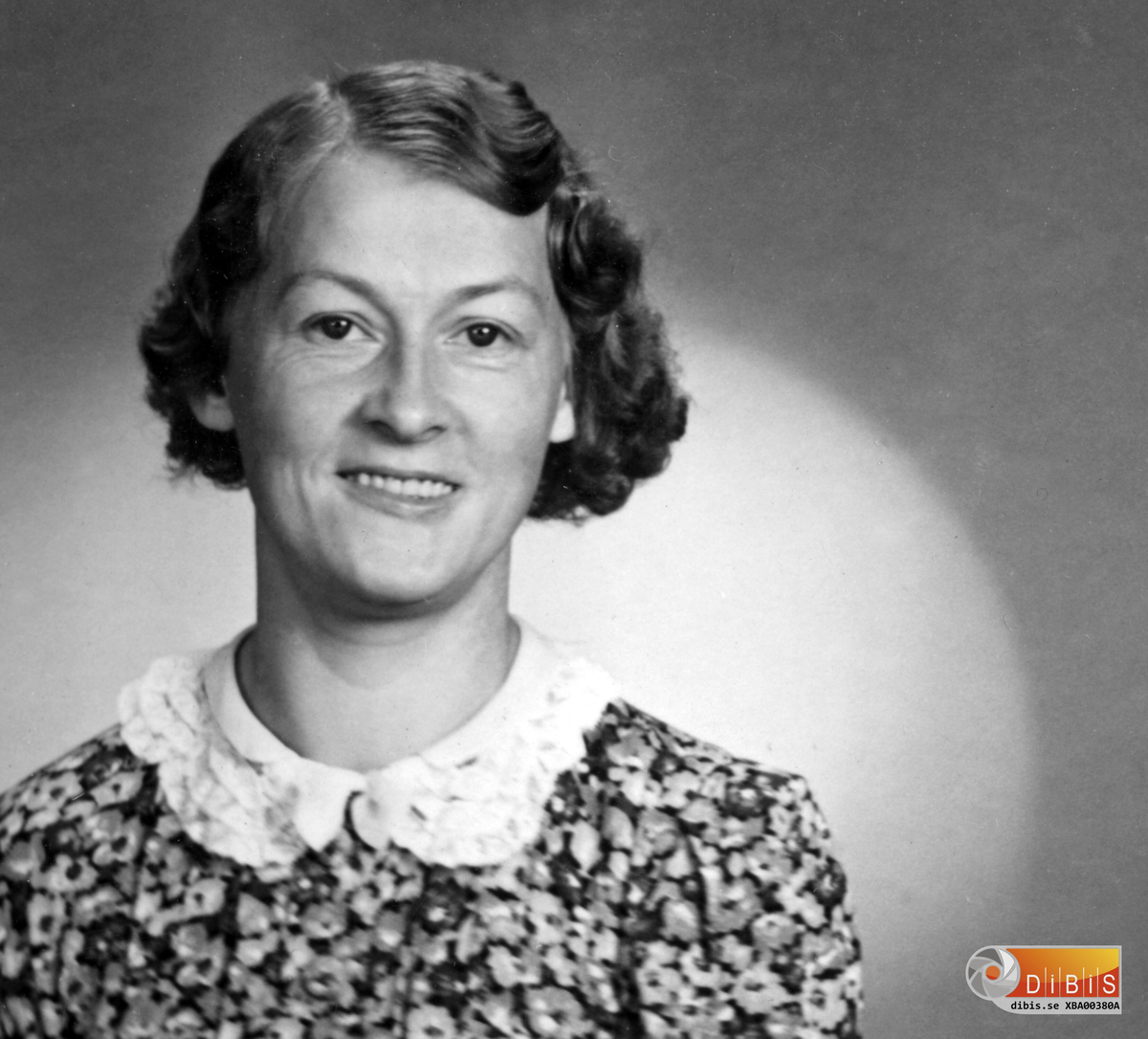 Lisa Jonsson, Lynäs, Bergvik. Dotter till muraren Karl Jonsson.