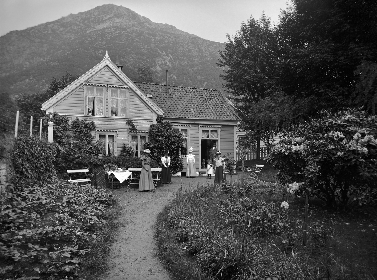 Gruppebilde
Fotografert 1900 Ca.