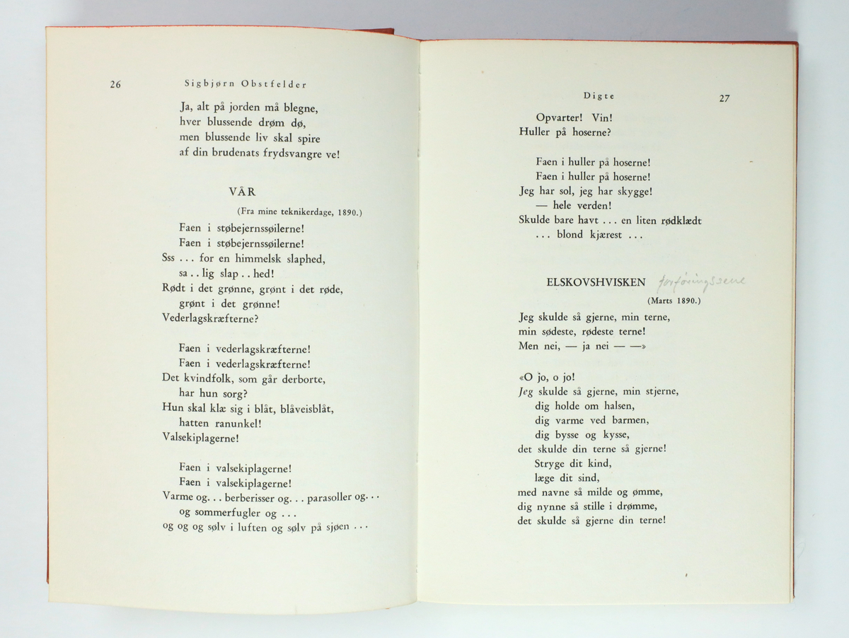 Bøker frå boksamlinga til Olav H. Hauge