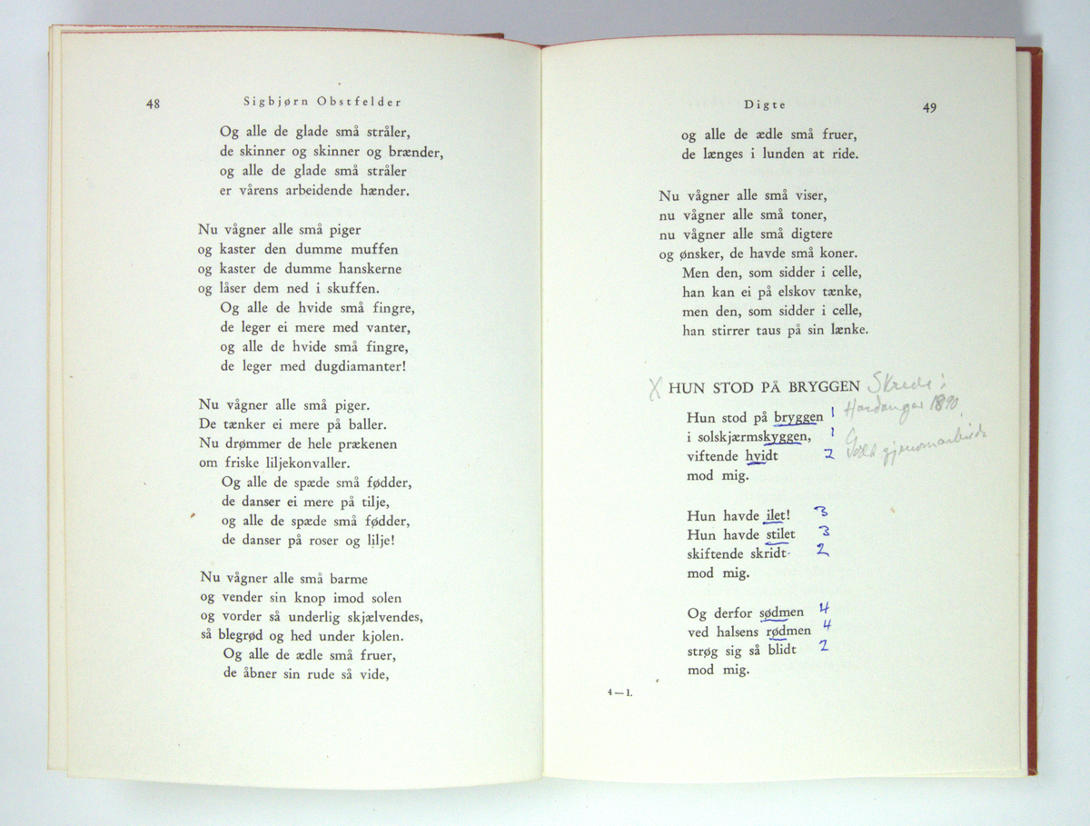 Bøker frå boksamlinga til Olav H. Hauge