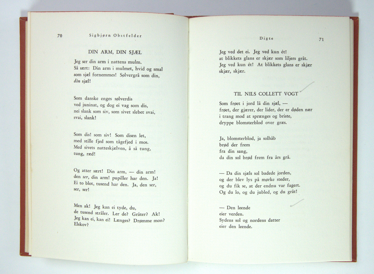 Bøker frå boksamlinga til Olav H. Hauge