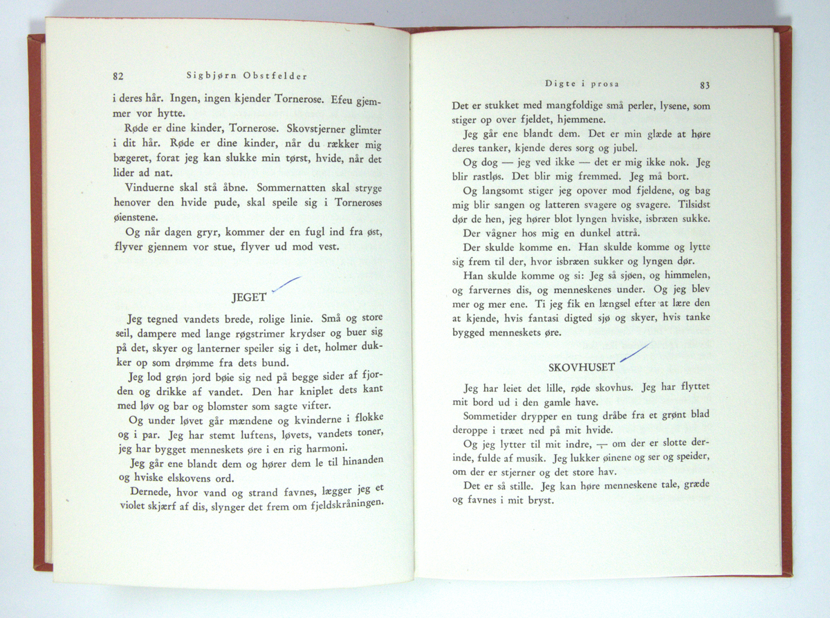 Bøker frå boksamlinga til Olav H. Hauge