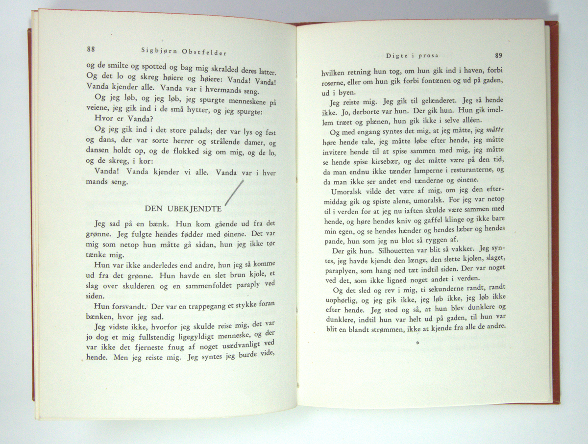 Bøker frå boksamlinga til Olav H. Hauge