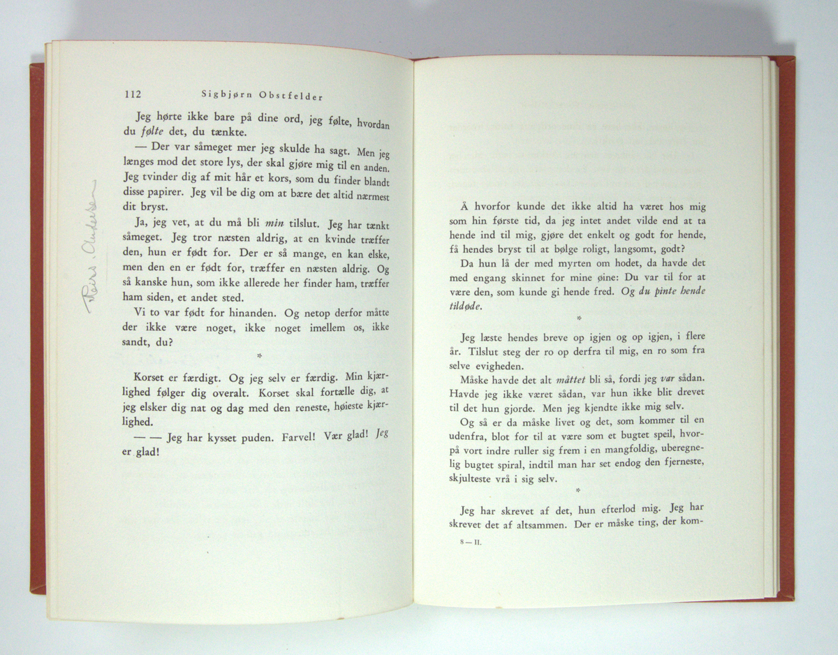 Bøker frå boksamlinga til Olav H. Hauge