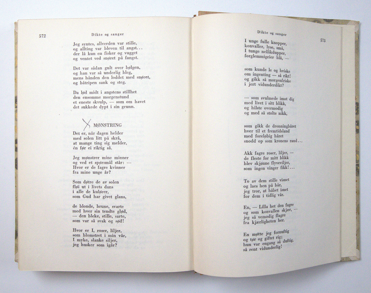 Bøker frå boksamlinga til Olav H. Hauge