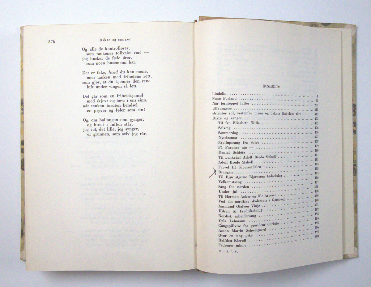 Bøker frå boksamlinga til Olav H. Hauge