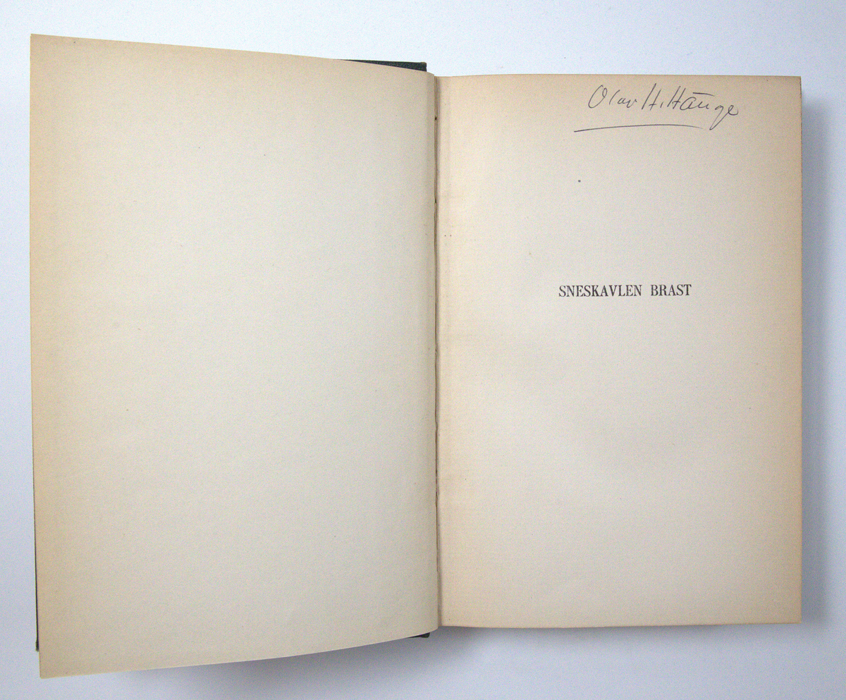 Bøker frå boksamlinga til Olav H. Hauge