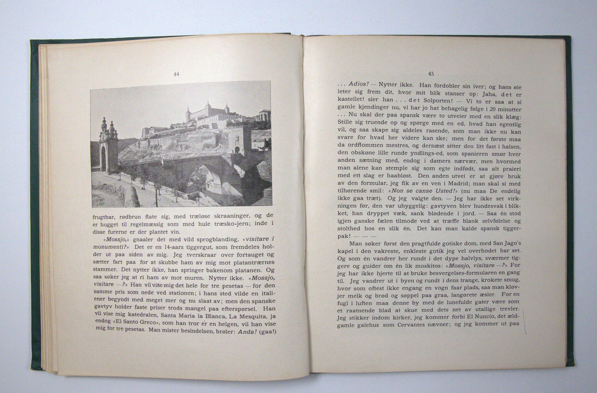 Bok frå boksamlinga til Olav H. Hauge