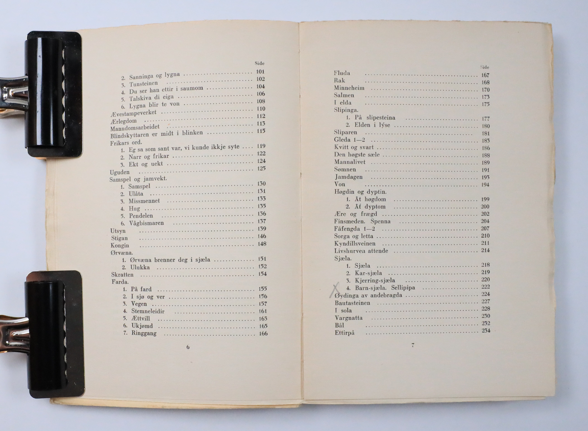 Bok frå boksamlinga til Olav H. Hauge