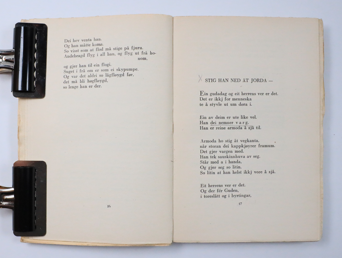 Bok frå boksamlinga til Olav H. Hauge