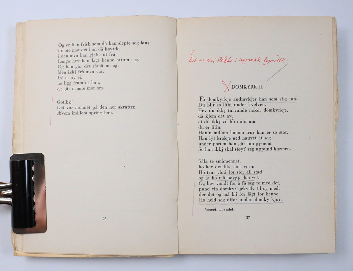 Bok frå boksamlinga til Olav H. Hauge