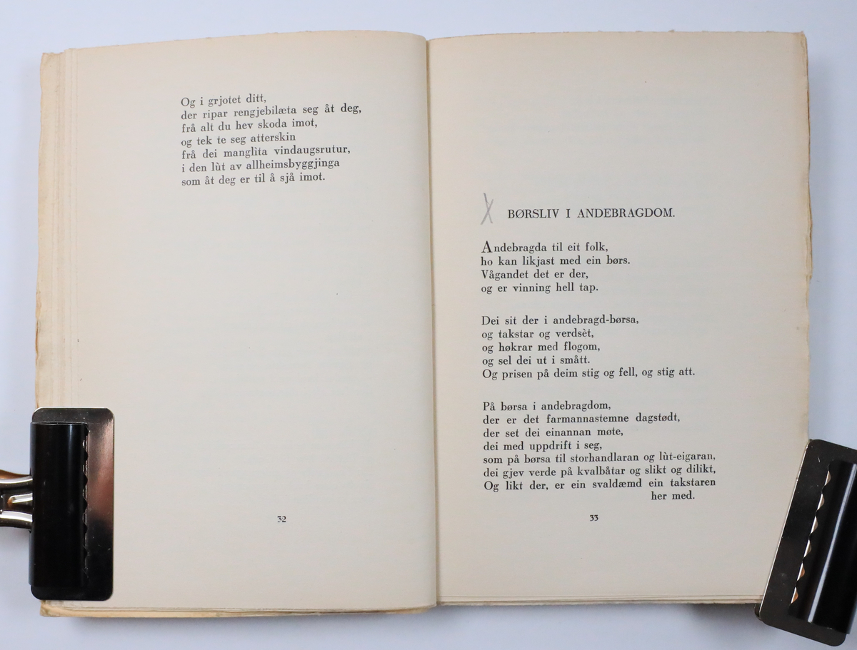 Bok frå boksamlinga til Olav H. Hauge