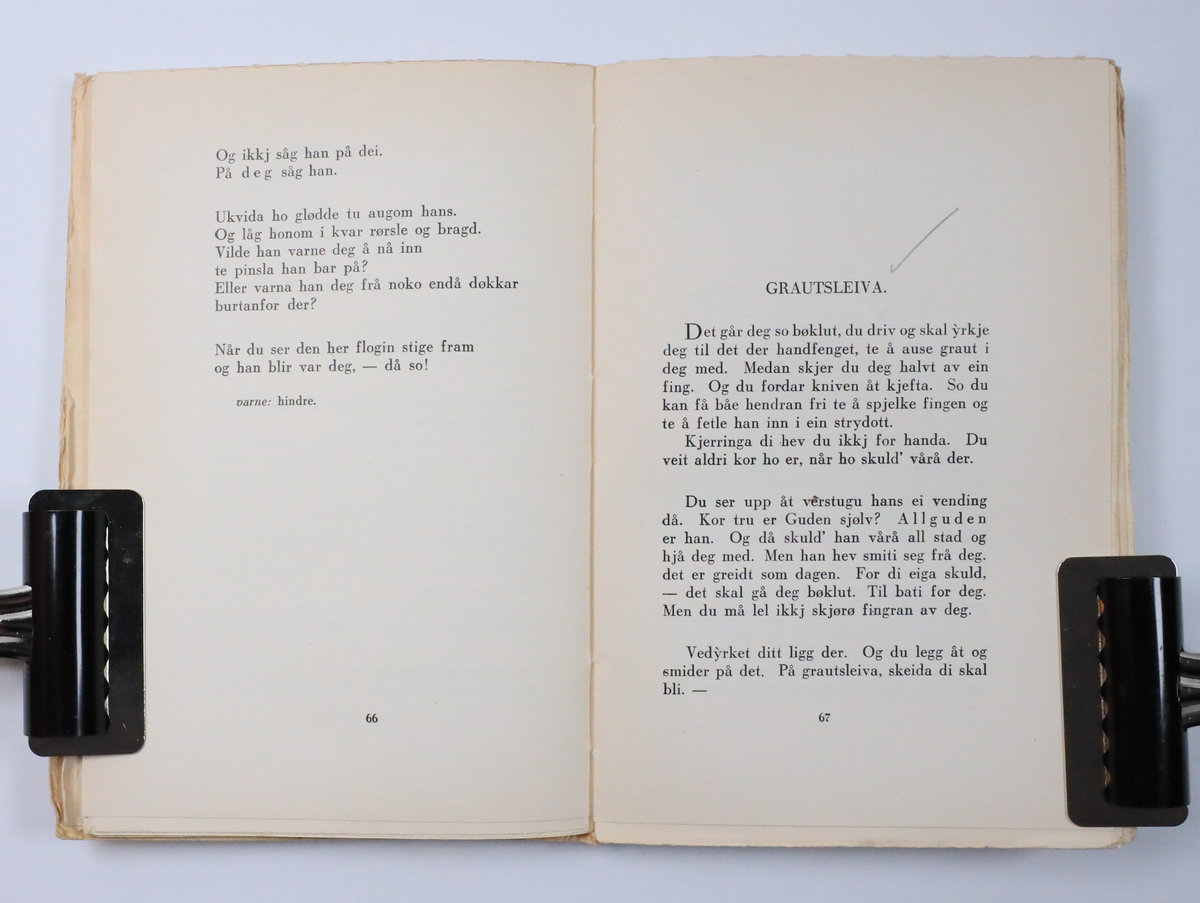 Bok frå boksamlinga til Olav H. Hauge