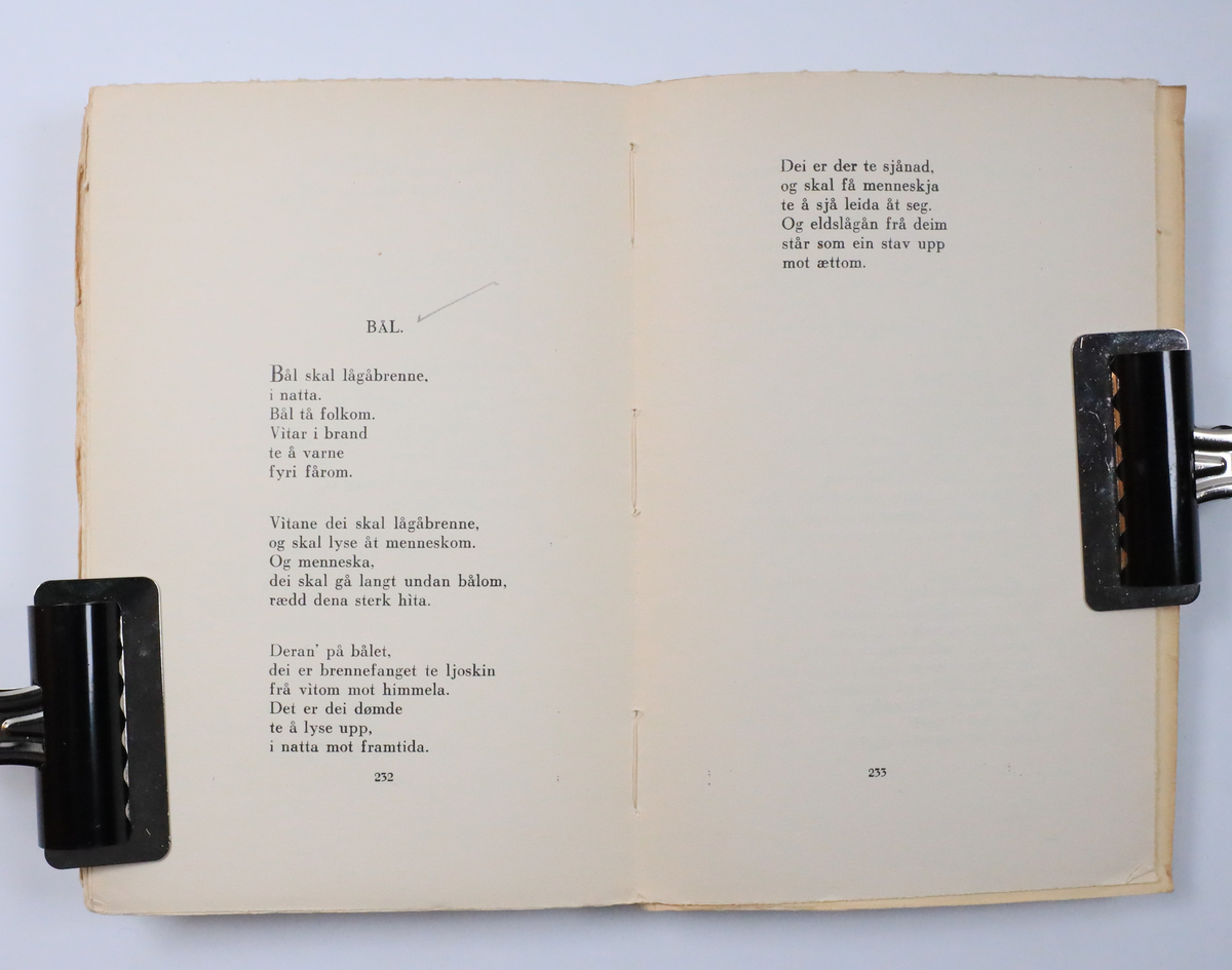 Bok frå boksamlinga til Olav H. Hauge