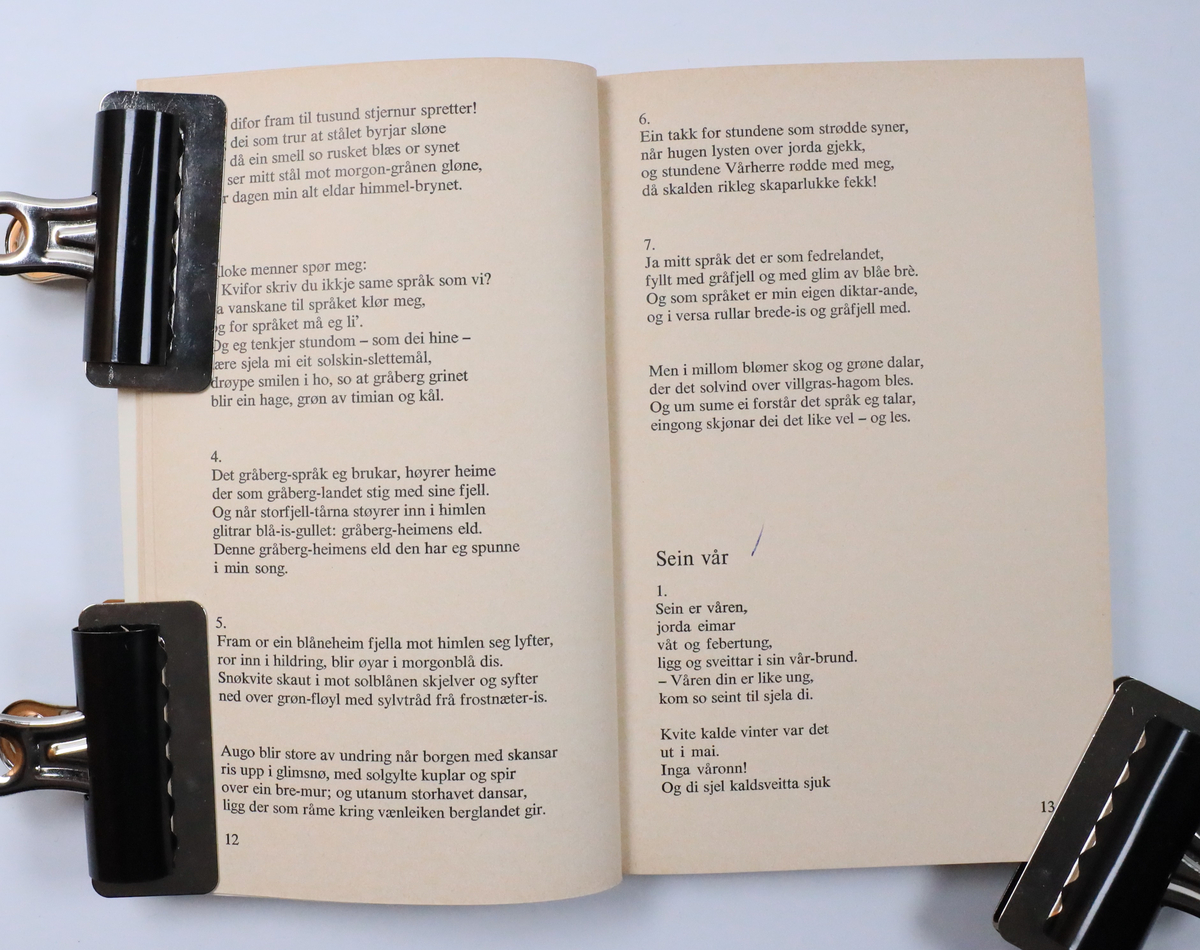 Bok frå boksamlinga til Olav H. Hauge