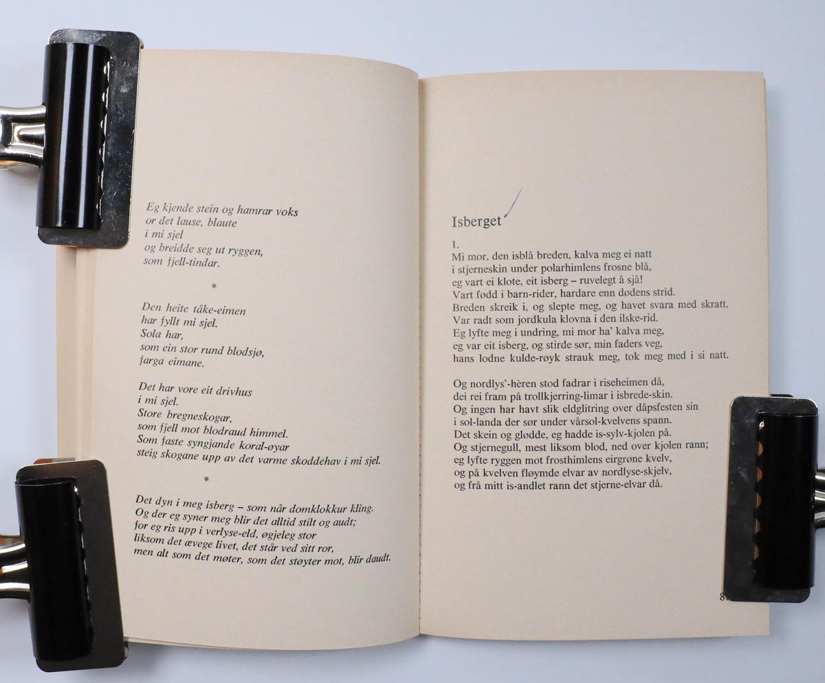 Bok frå boksamlinga til Olav H. Hauge