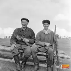 Från vänster:
1. ?
2. ?