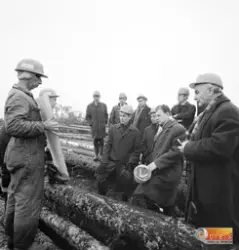 Kockum Söderhamn AB.  Fotografering från ryskt.studiebesök.