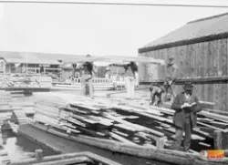 Marma-Långrörs AB Gamla Bilder. Brädgården.