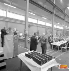 Söderhamns Verkstäder AB.
Från 100 års jubileum. Utdelning a