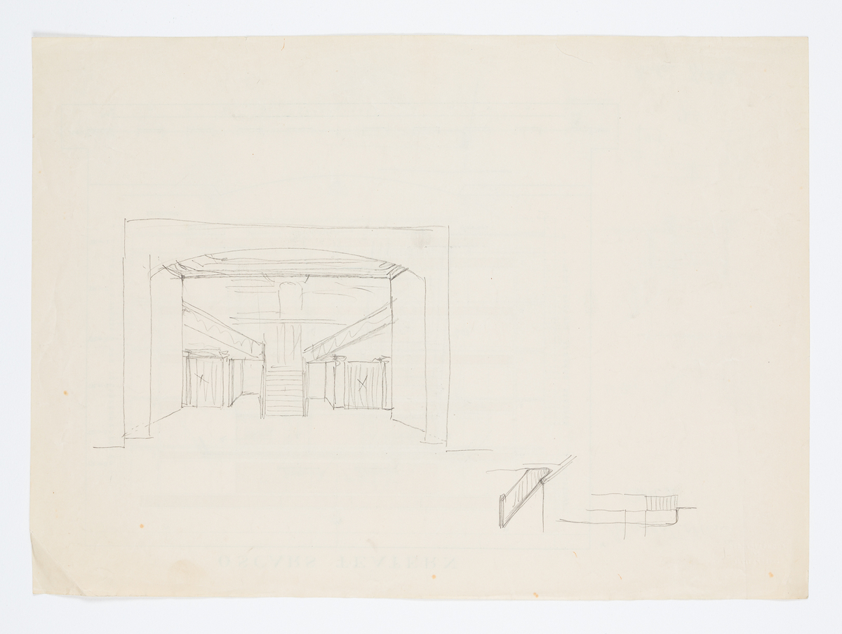 Tryckt plan av Oscarsteaterns scen med inritad dekorationsuppställning. På baksidan skiss.
