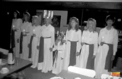 Söderhamns Lucia 1989. Lucian är Catarina Fagerhov
Från väns