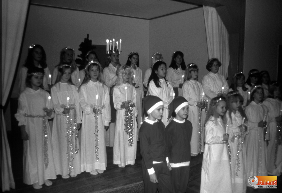 Söderhamns Lucia och tärnor 1993.
Anna-Karin Öberg, var årets Lucia