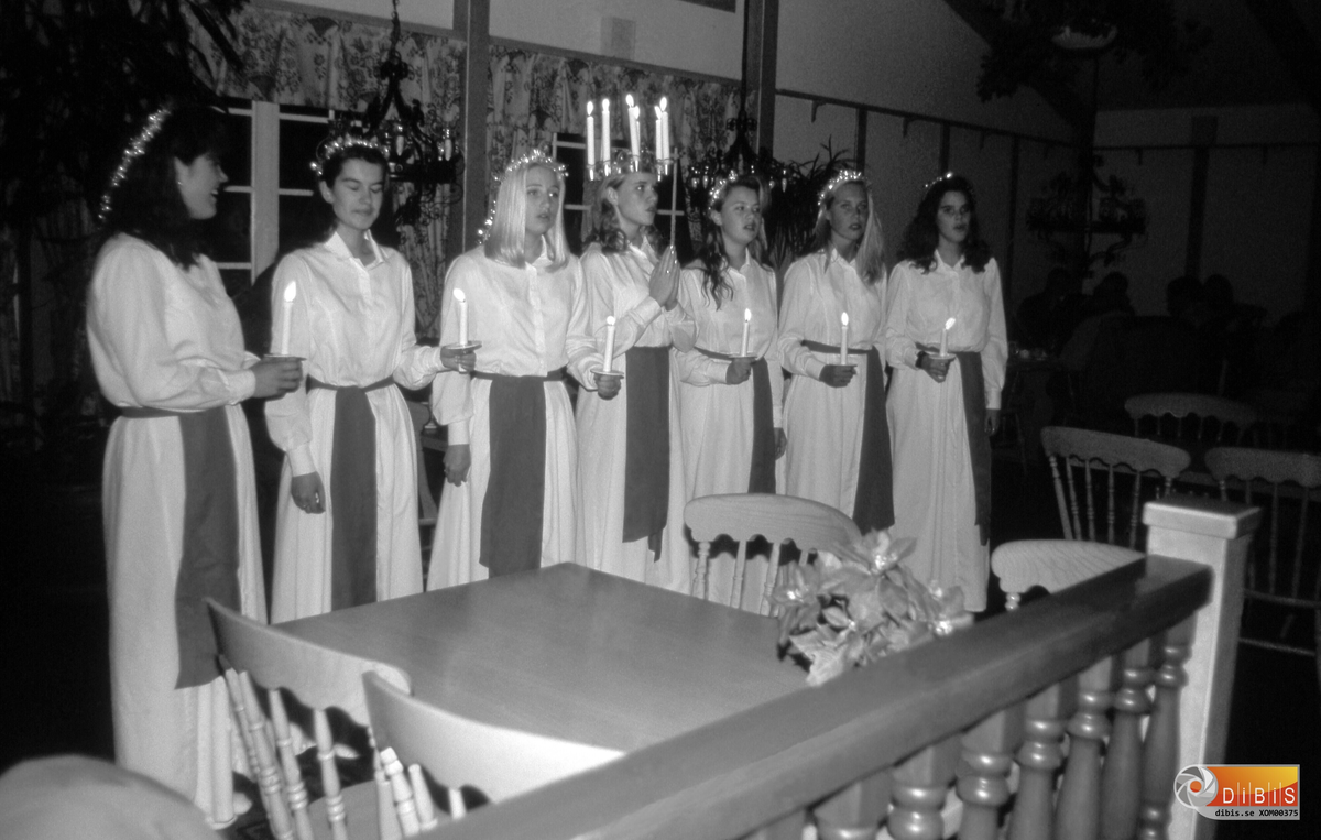 Söderhamns Lucia och tärnor 1993.
Anna-Karin Öberg, var årets Lucia