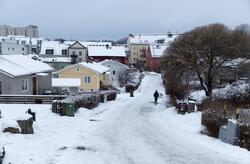 Lavalvägen i Lillängen fotograferat vintern 2024. I bakgrund