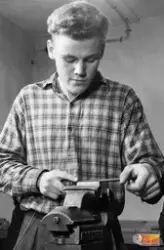 Plats: LM Ericsson Söderhamn.

Person i bild: okänd.

Bilden