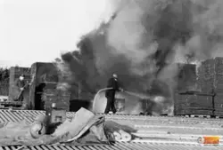 Släckning av brand i isolering som bestod av korkplattor (LM