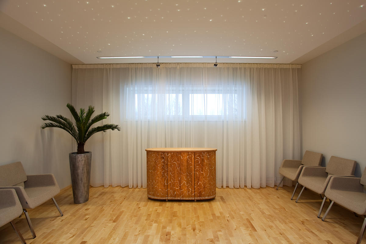 Tredimensjonal skulpturell form knyttet til stillerommets mentale funksjon. 