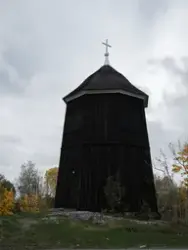 Malsta kyrkans klocktorn. Plats: Malstavägen 225, 761 71 Nor