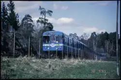 Tunnelbanetåg på linje 19 mot Hagsätra våren 1995