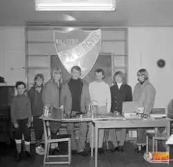 Prisutdelning för vinnarna i en serietävling,  där flera täv