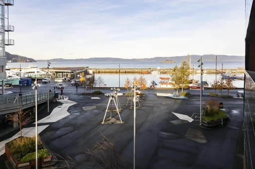 Kunstløype: langs Brattørapromenaden og kanalen