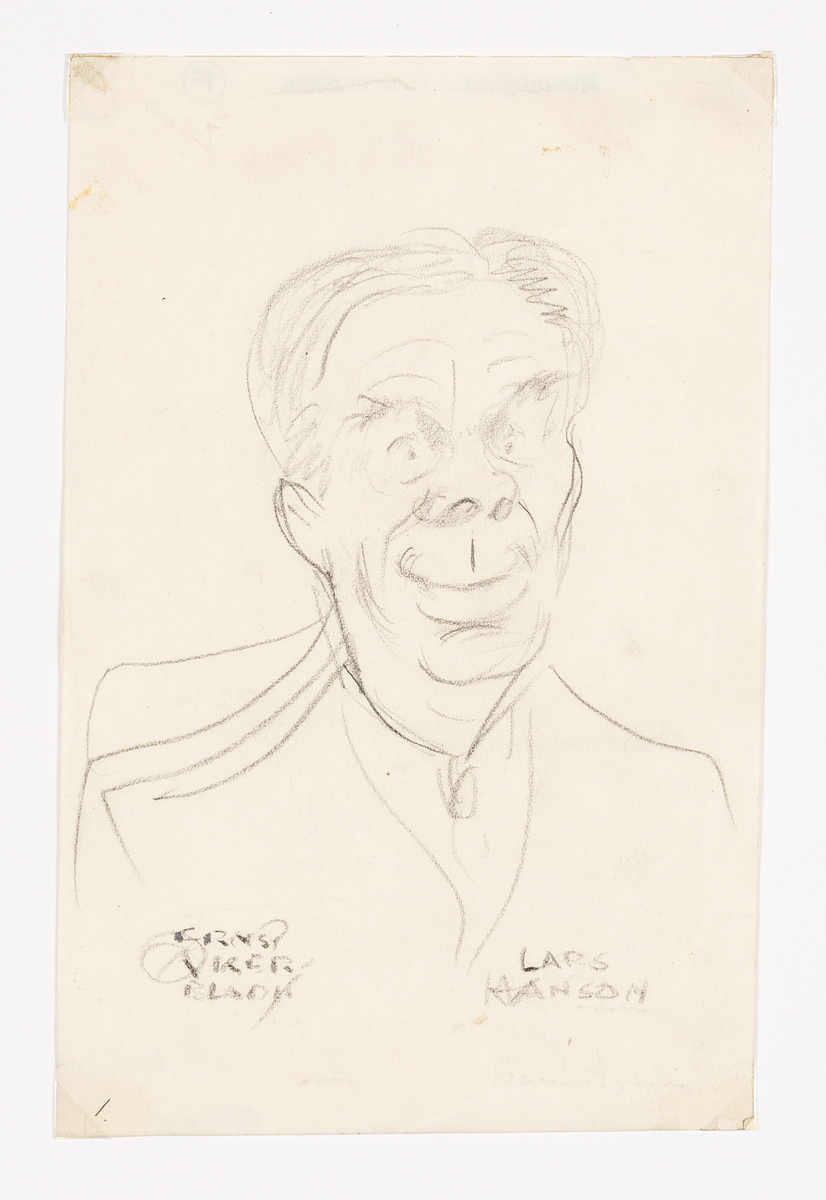 Porträtt av leende äldre man.
