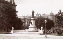 Bokhandlare Mathias Cornelius Aaröes fotosamling