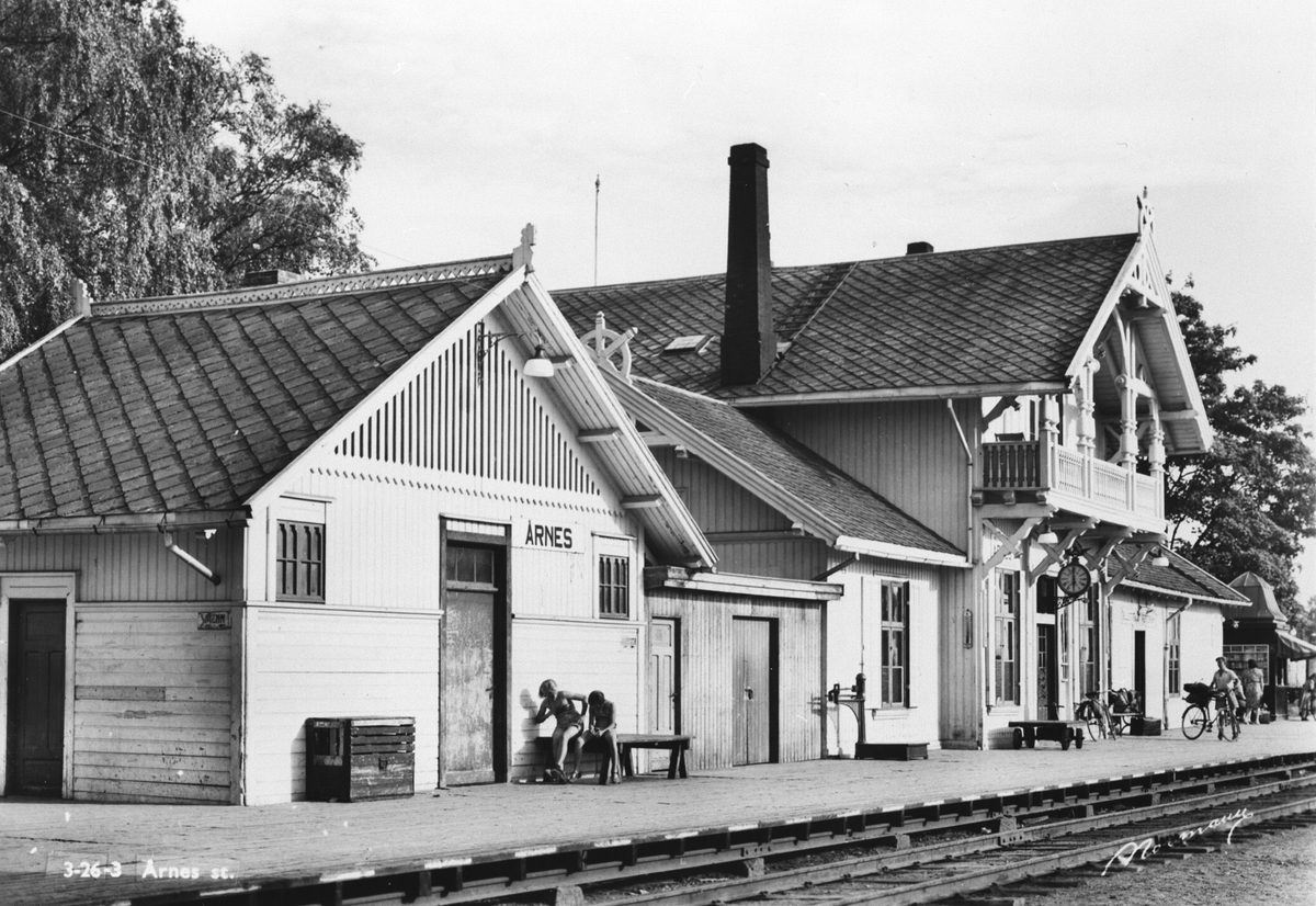 Årnes stasjon før banen ble elektrisk.