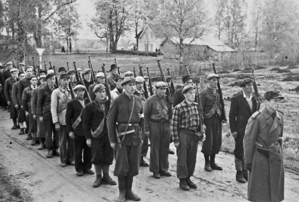 HS-folk. Sommeren 1945.