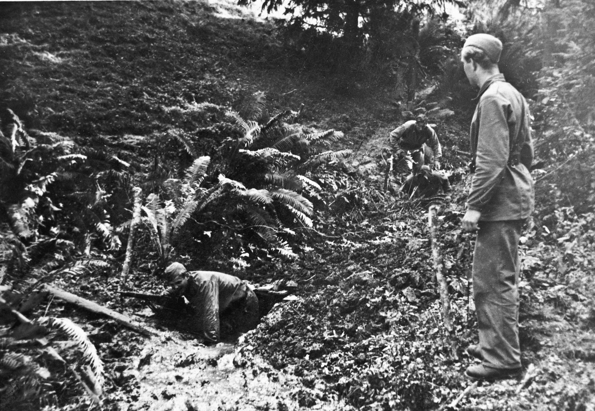 Mest sannsynlig på Trandum. Øvelse sommeren 1945?