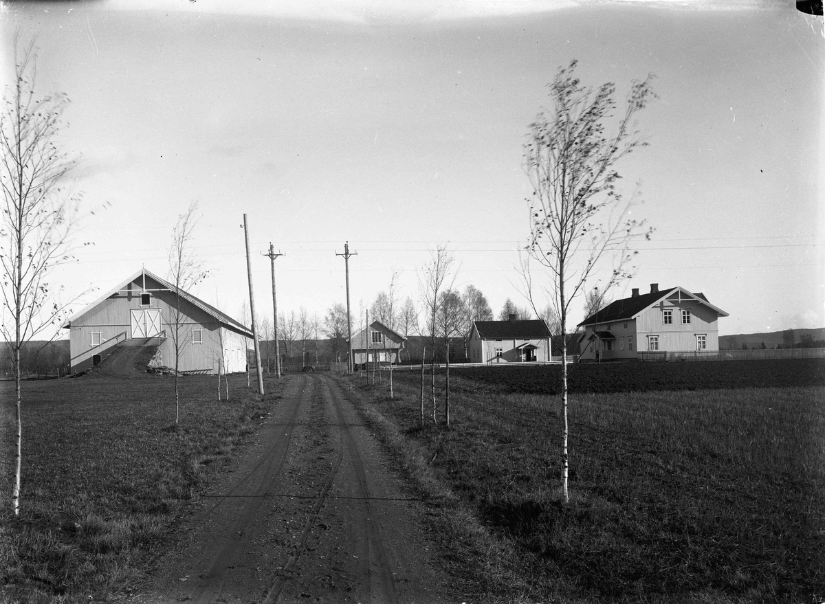 Jens Julsrud, gård - bilde og maleri