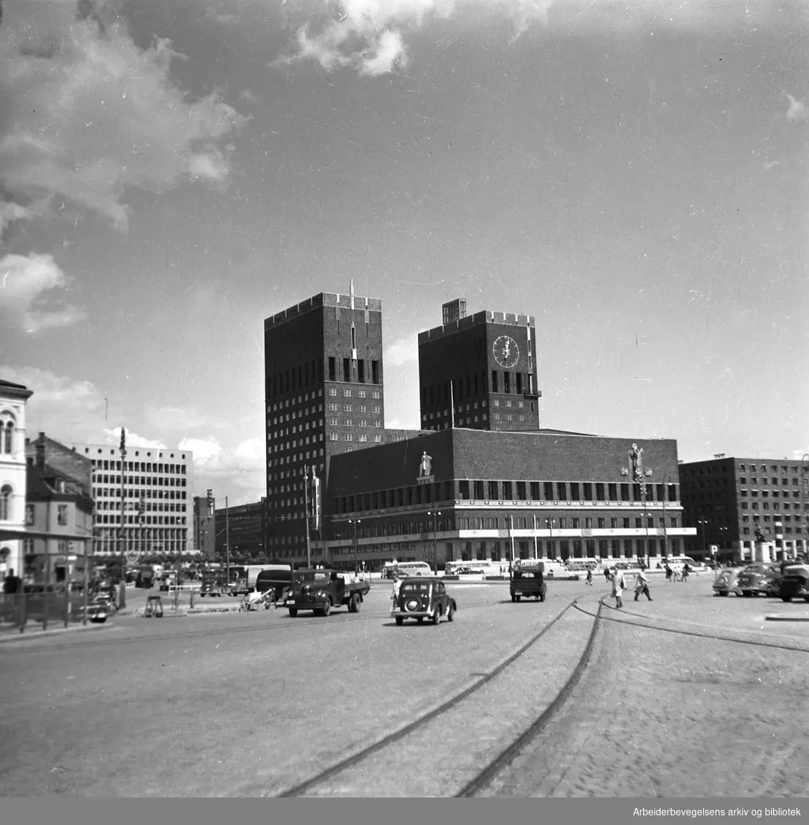 Rådhuset i Oslo, 1952