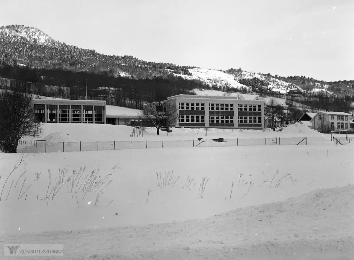 Edidsvåg barneskole.