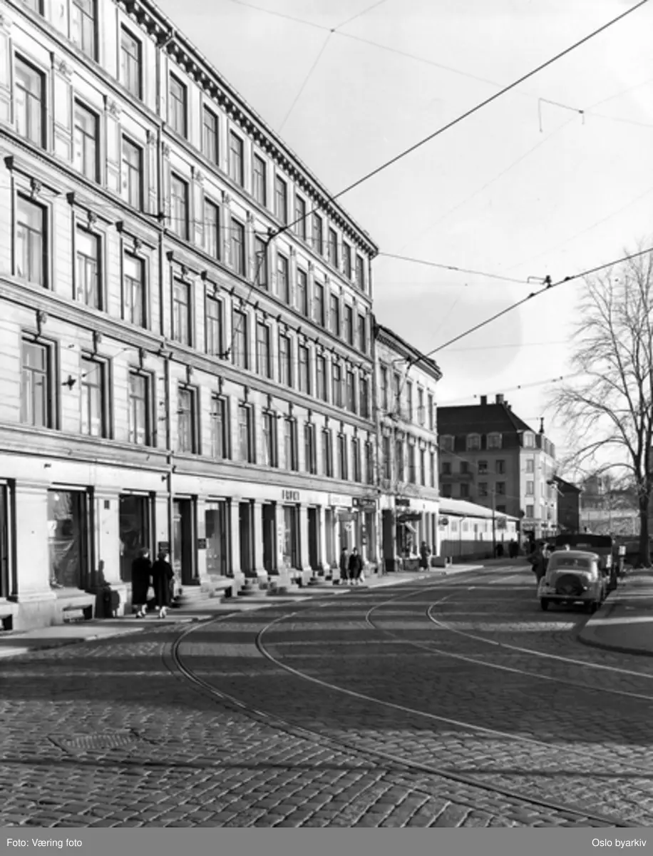 Langs Enga, tidligere Engens gate, fra Munkedamsveien mot Vestbanen og Pipervika.