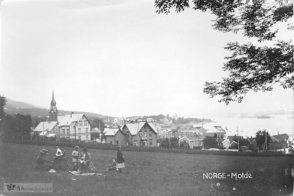 Molde by sett fra vest., Molde sentrum, oversiktsbilde. (ca 1910).