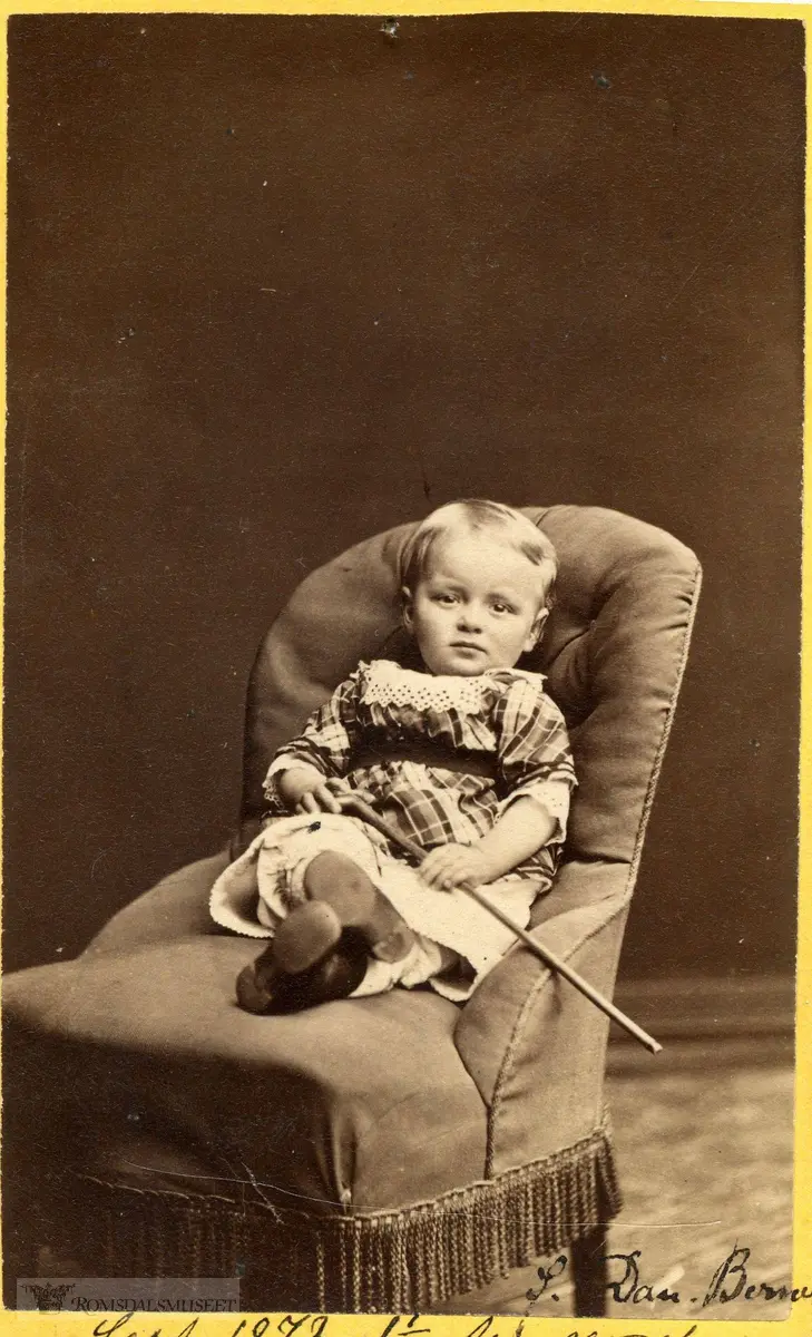 Søren Daniel Schiøtz-Berner 1 1/2 år gammel. September 1872