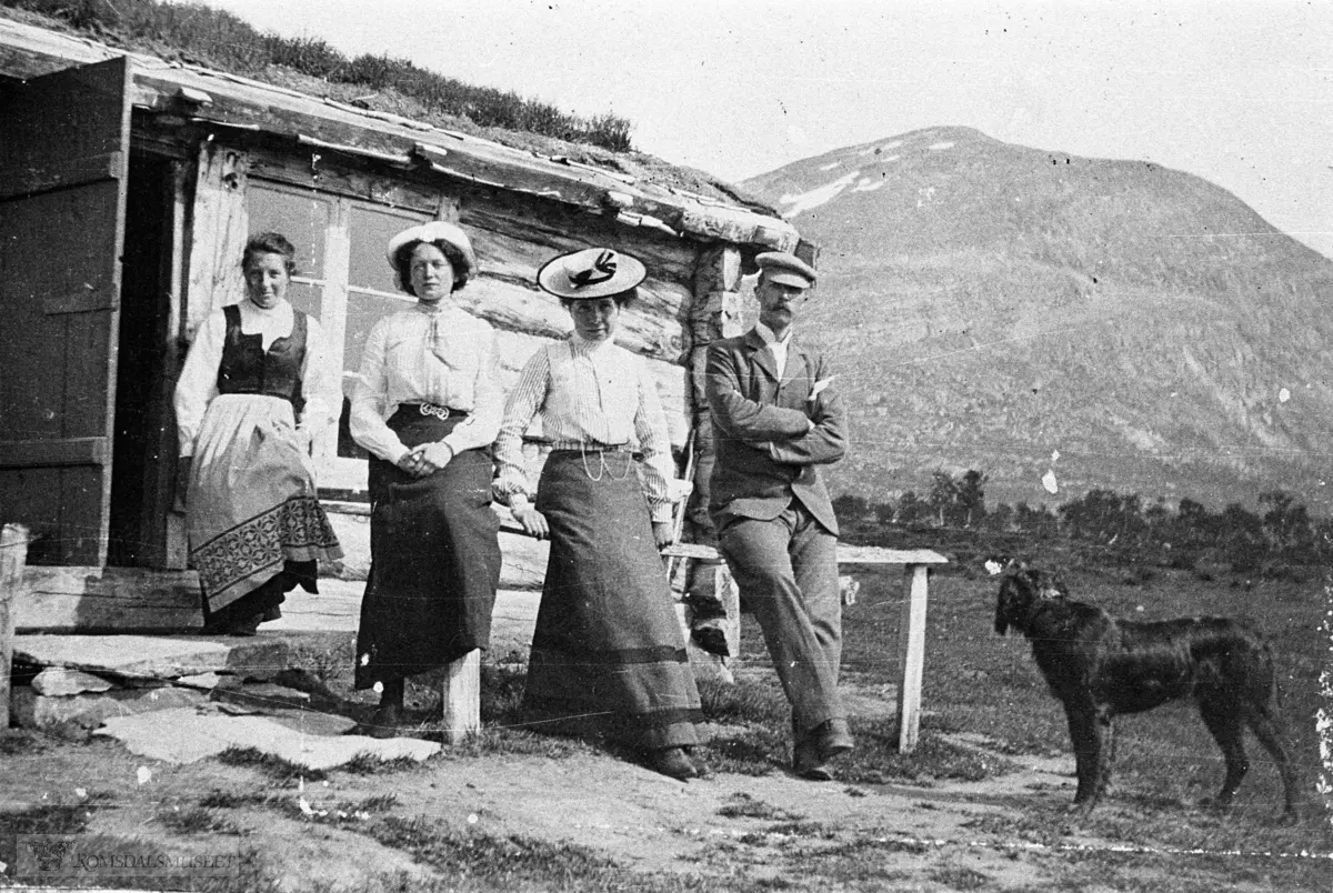 Aursjøen Sætren Vollen 1903. .(Se Romsdal Sogelags årsskrift 2006)