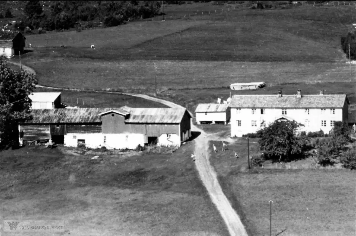 Der Gurianna Kvernberg ble født den 29.08.1879. død. 21.05.1977.